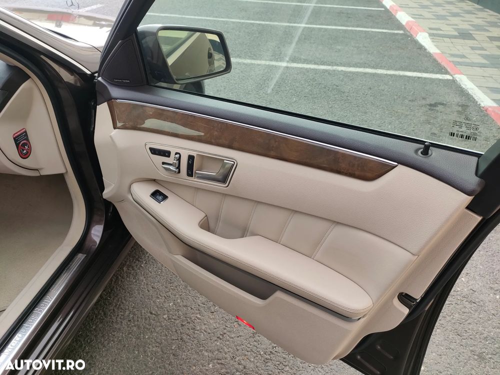 Mercedes-Benz E 300 BlueTEC Aut - 22