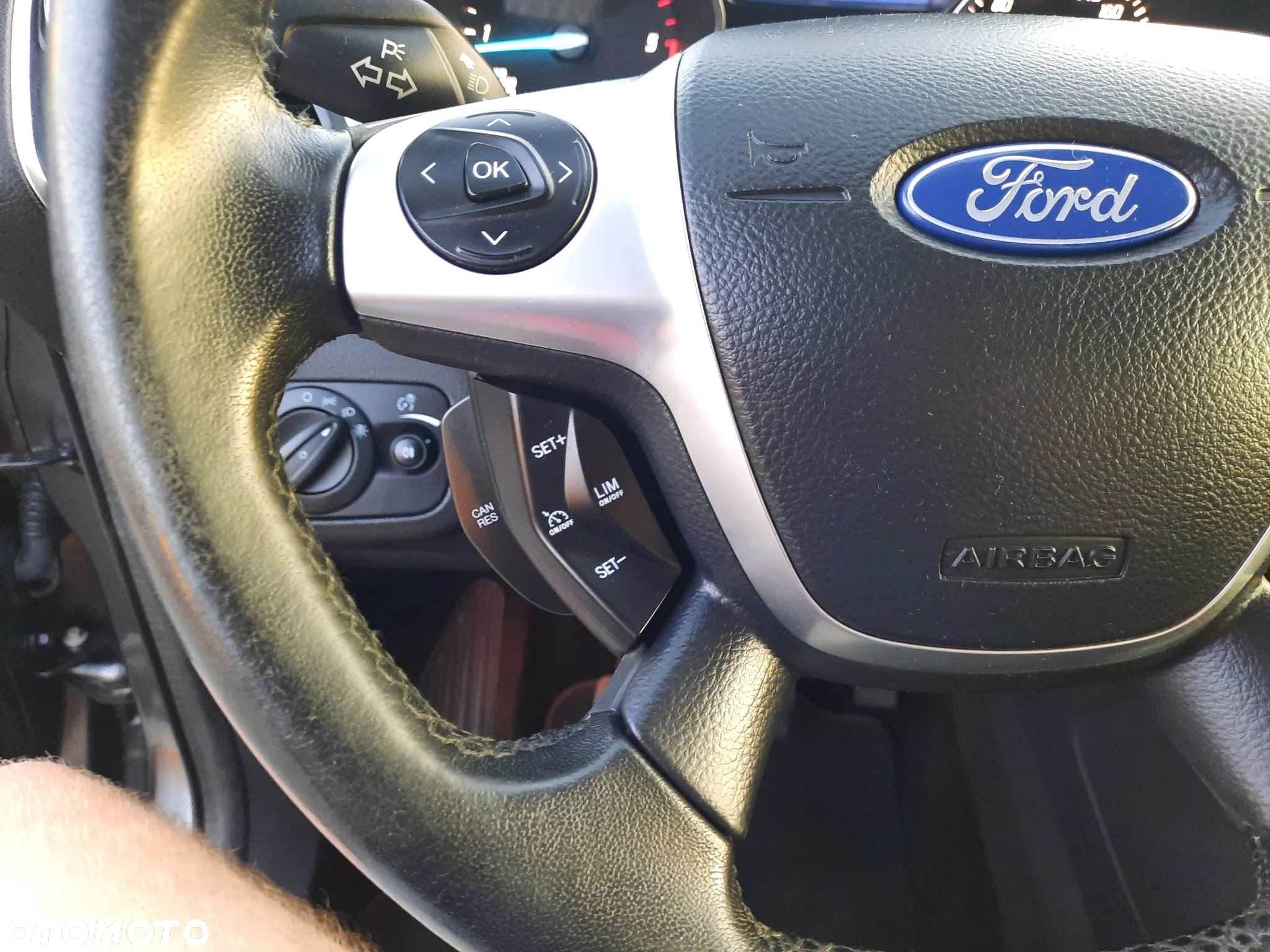Ford Kuga 2.0 TDCi 2x4 Individual - 24