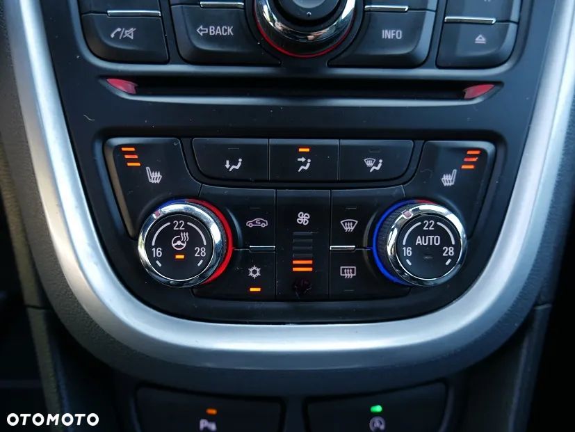 Opel Mokka 1.4 T Cosmo - 17