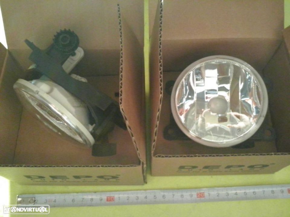 Faróis de nevoeiro Citroen C3 DS3 Peugeot 207 e 3008 NOVOS - 1