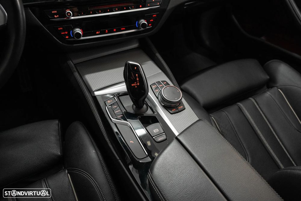 BMW 520 d Pack M Auto - 14