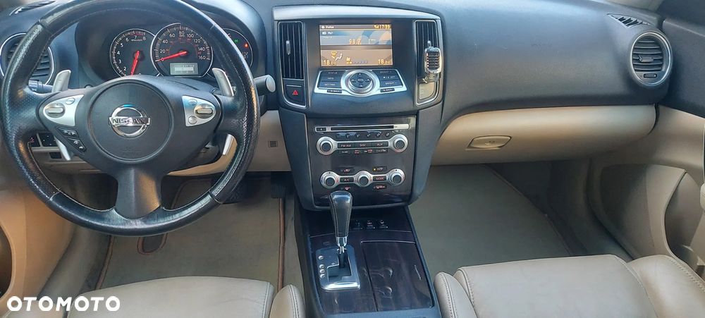 Nissan Maxima 3.5 S - 14