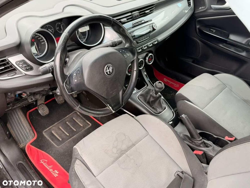 Alfa Romeo Giulietta - 9