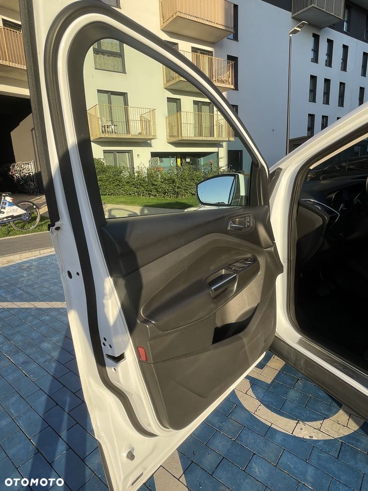 Ford Kuga 2.0 TDCi 4WD Titanium - 17
