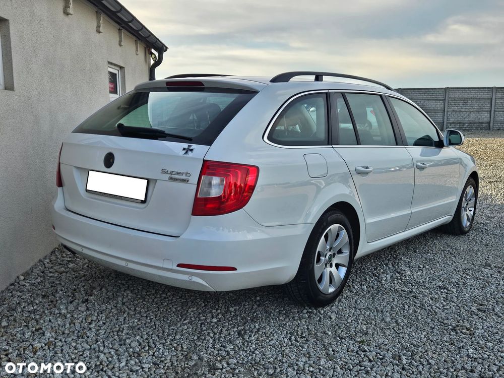 Skoda Superb 1.6 TDI GreenLine - 3