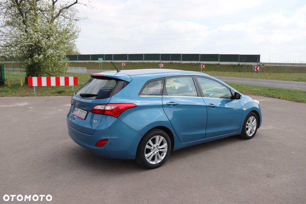 Hyundai i30 i30cw 1.6 CRDi Intro Edition - 7