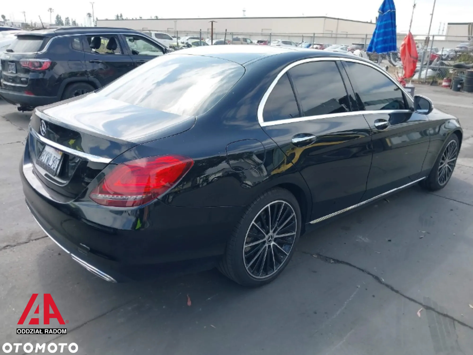 Mercedes-Benz Klasa C 300 9G-TRONIC - 3