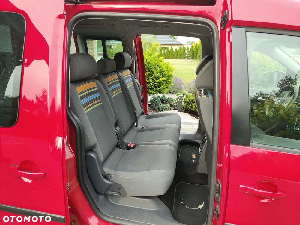 Volkswagen Caddy Maxi Comfortline DSG - 24