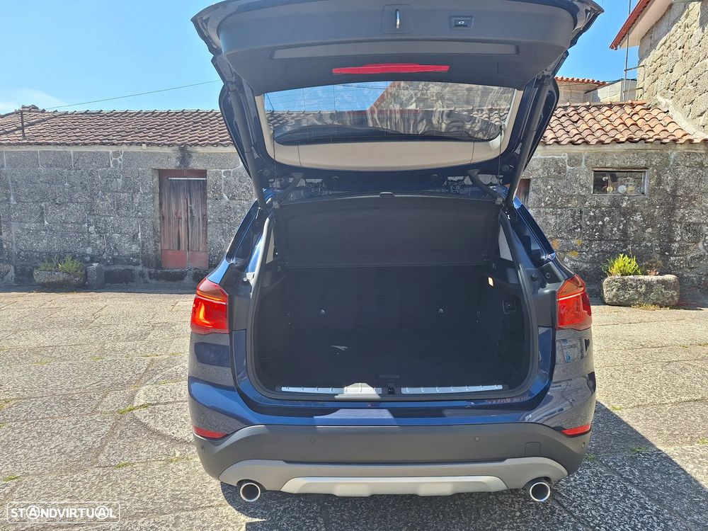 BMW X1 xDrive18d - 16