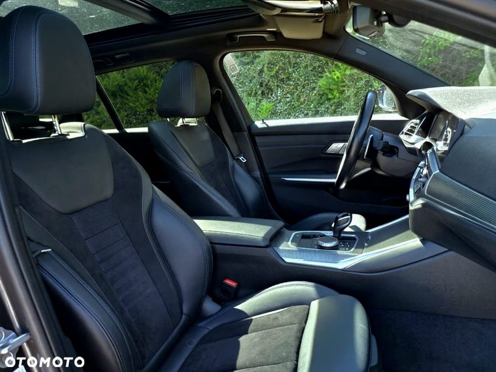 BMW Seria 3 330e xDrive M Sport sport - 17