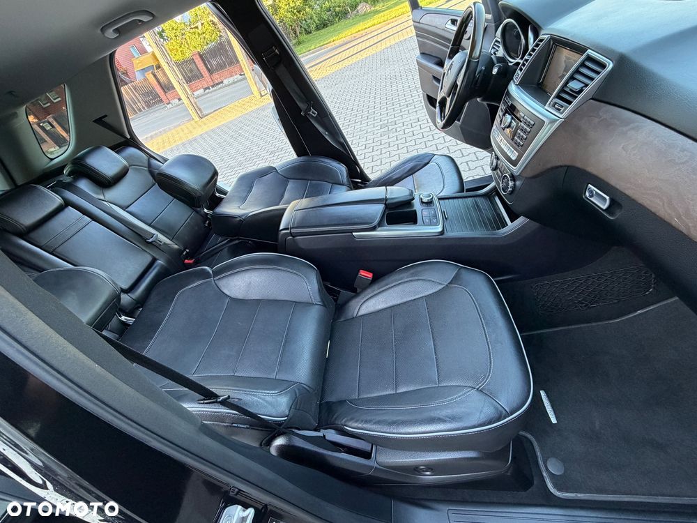 Mercedes-Benz ML 350 BlueTEC 4MATIC 7G-TRONIC Edition 1 - 28