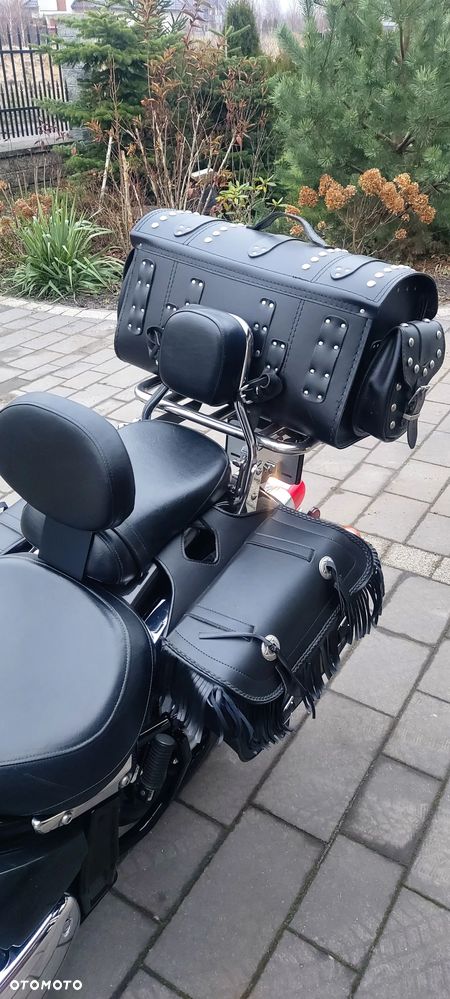 Suzuki VL 800 Volusia - 12