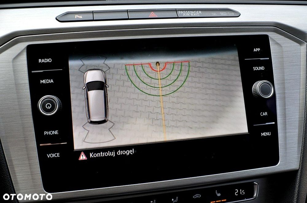 Volkswagen Passat Variant 1.6 TDI (BlueMotion Technology) Trendline - 23