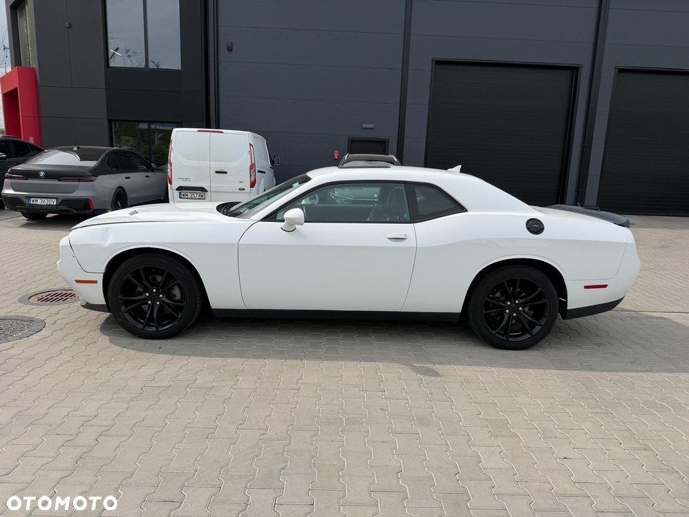 Dodge Challenger - 4