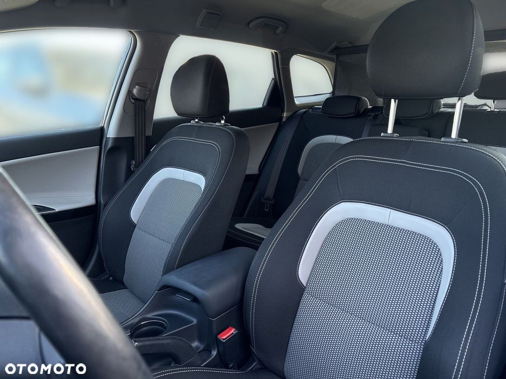 Kia Ceed 1.6 GDI L Business Line - 11