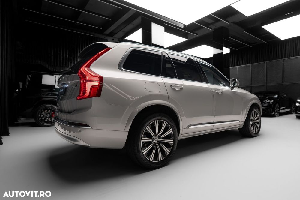Volvo XC 90 - 9
