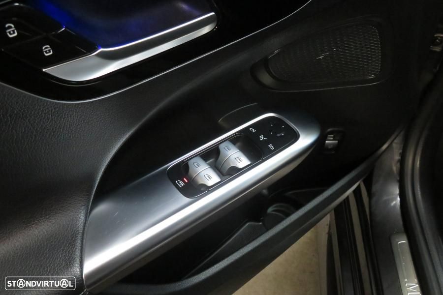 Mercedes-Benz C 300 d AMG Line - 14