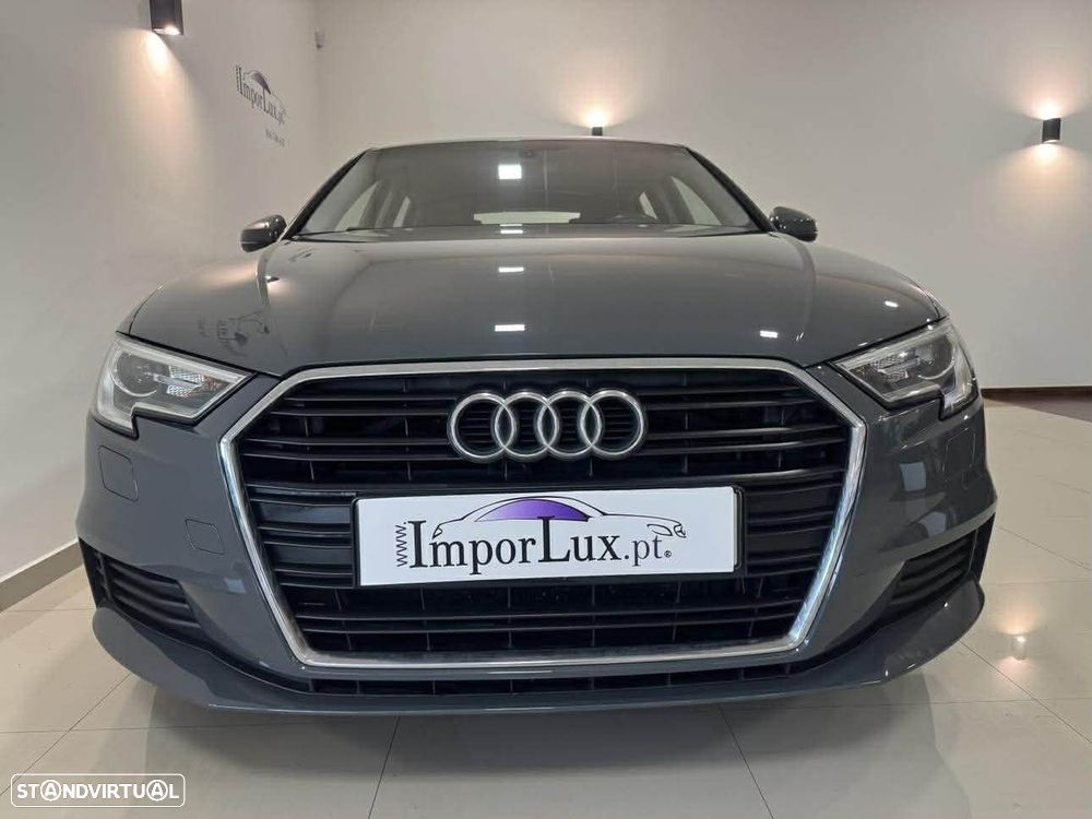 Audi A3 Sportback 1.6 TDI Design - 4