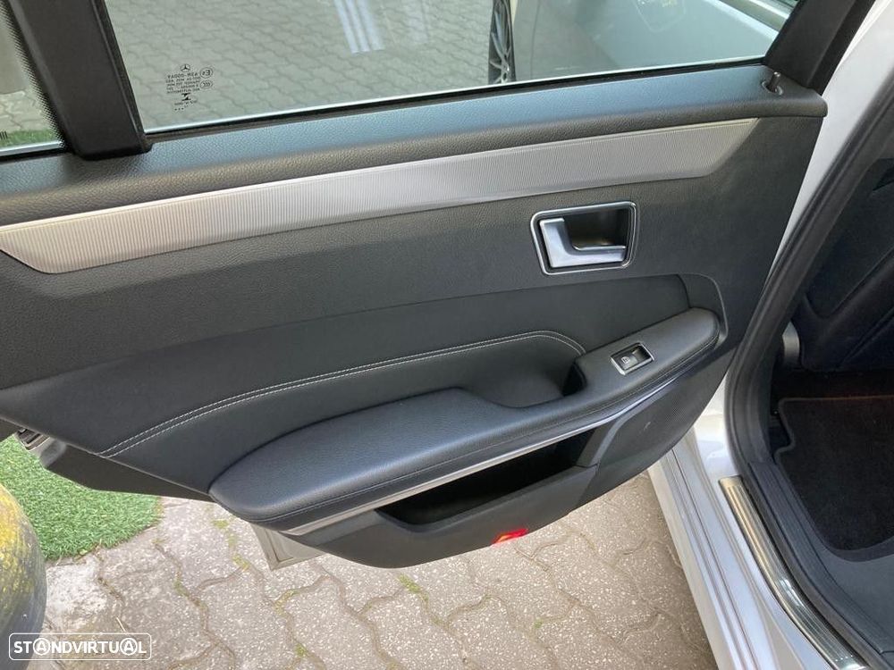 Mercedes-Benz E 300 Bluetec Hybrid Avantgarde - 13