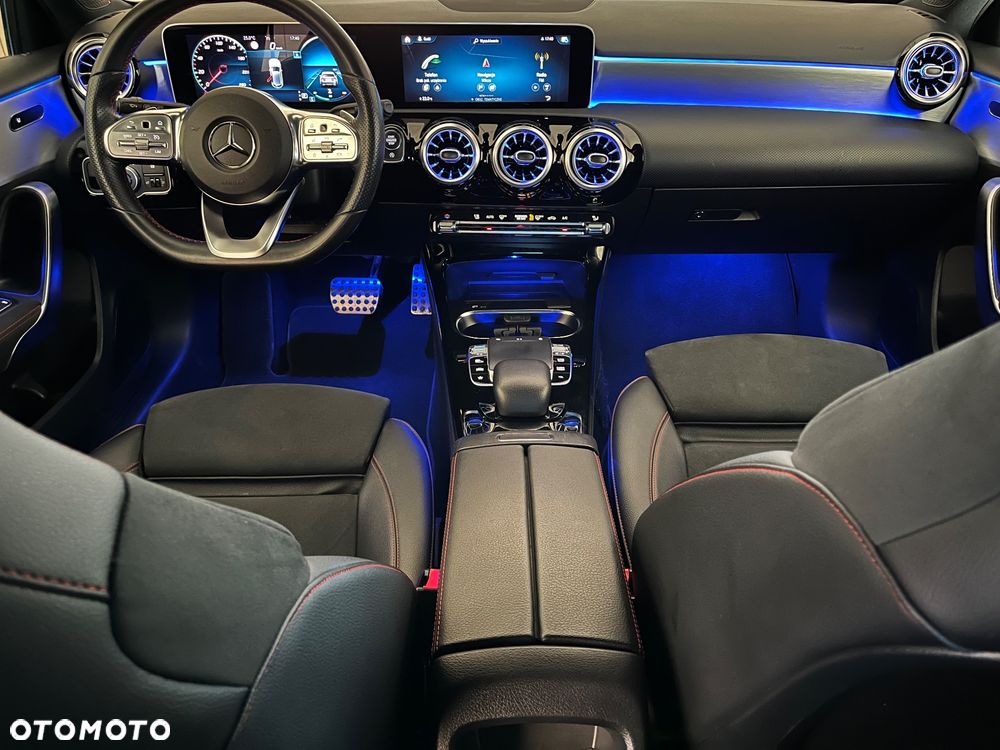 Mercedes-Benz Klasa A 200 AMG Line 7G-DCT - 25