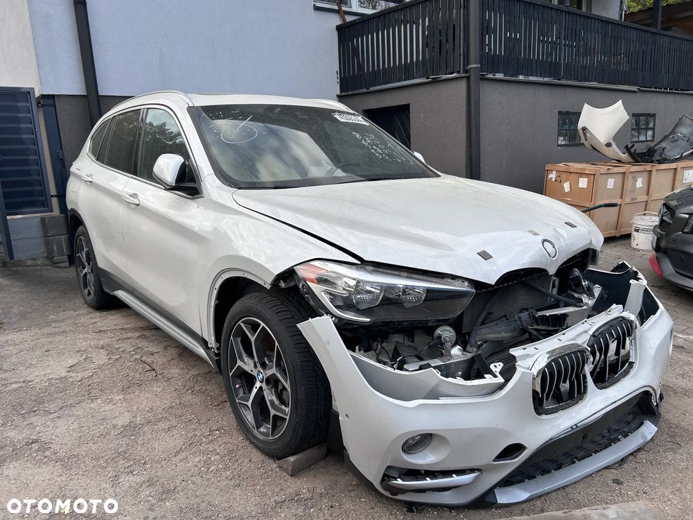 BMW X1 xDrive25i xLine - 17