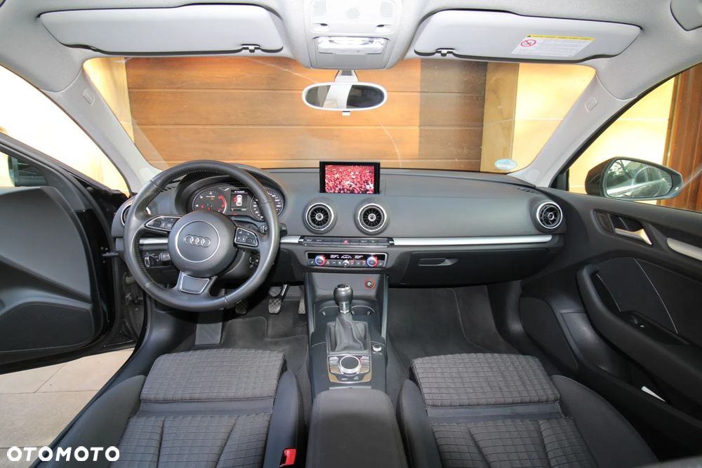 Audi A3 Sportback 1.6 TDI Ambition - 16