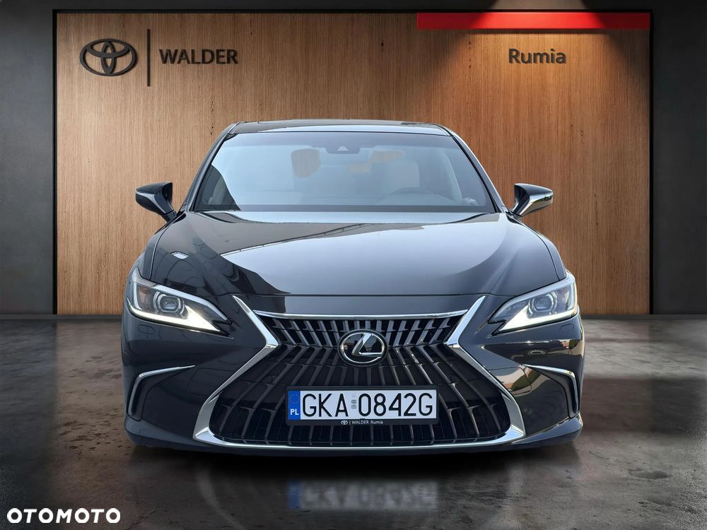 Lexus ES 300h Prestige - 9