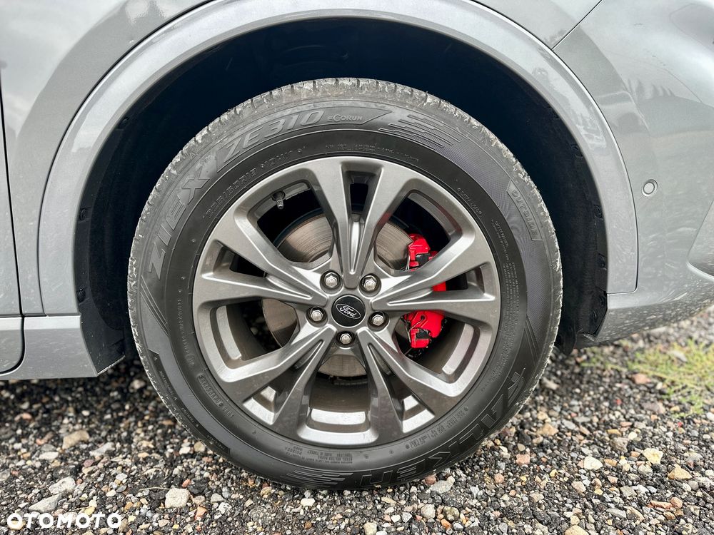 Ford Kuga - 35