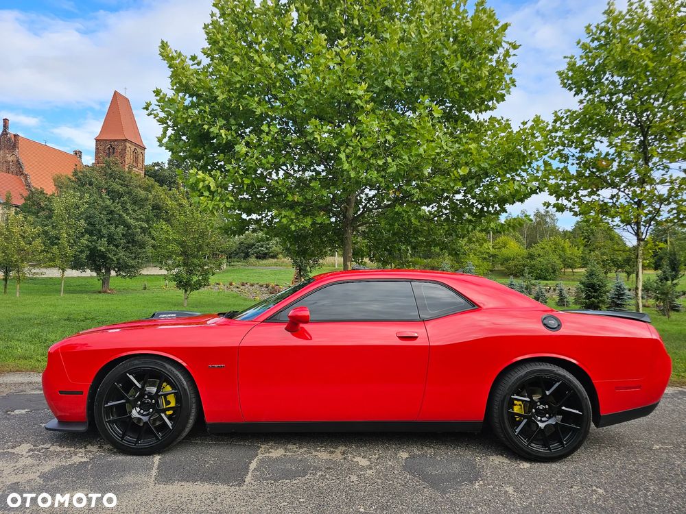 Dodge Challenger - 3