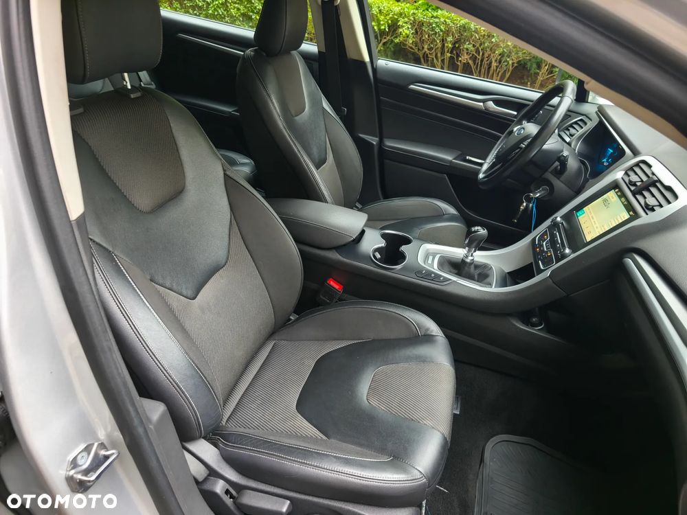 Ford Mondeo 2.0 TDCi Start-Stopp Titanium - 18