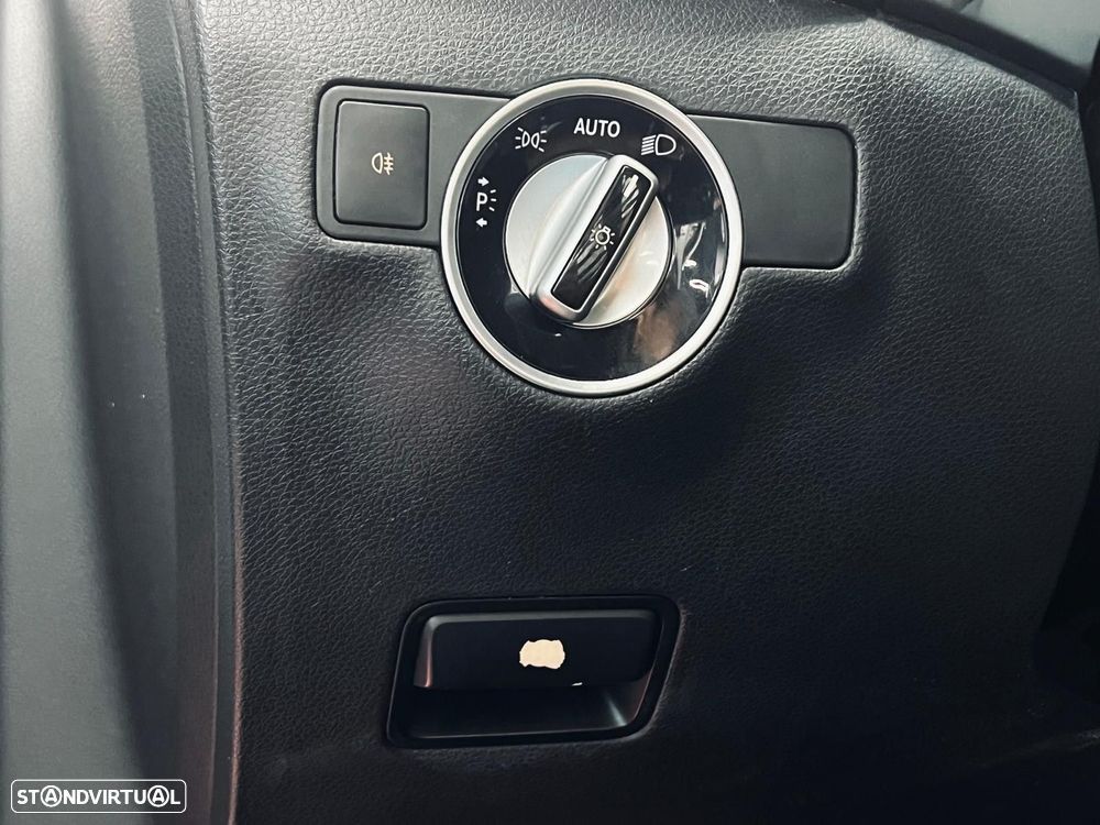 Mercedes-Benz B 180 d Style - 31