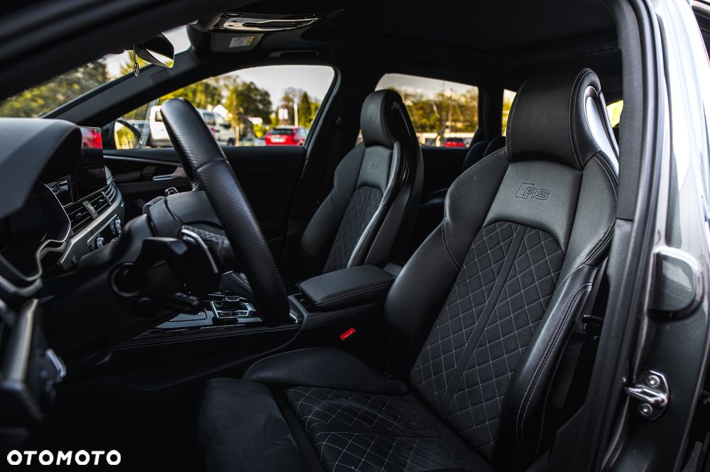 Audi RS4 Avant - 19