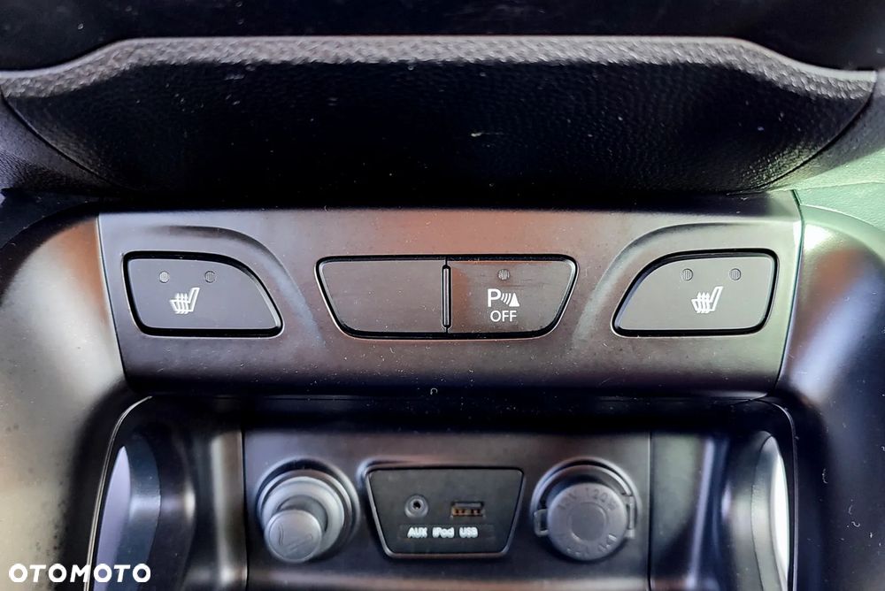 Hyundai ix35 1.7 CRDi 2WD blue Style - 16