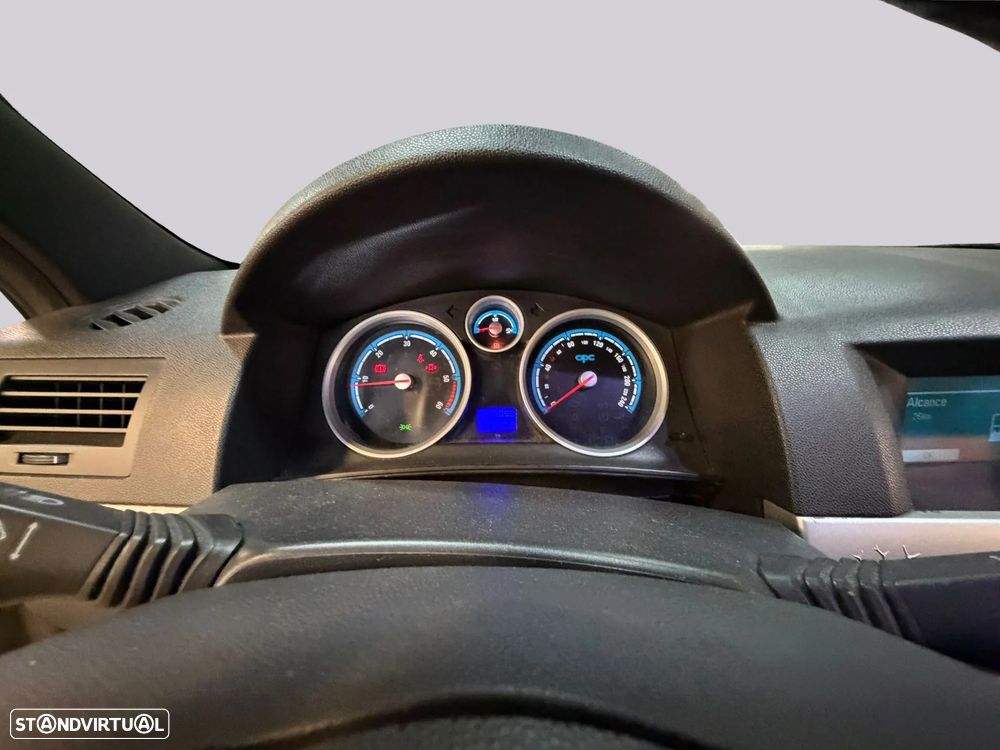 Opel Astra GTC 1.7 CDTI - 23