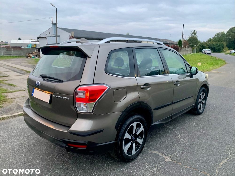 Subaru Forester 2.0i Platinum Lineartronic - 6