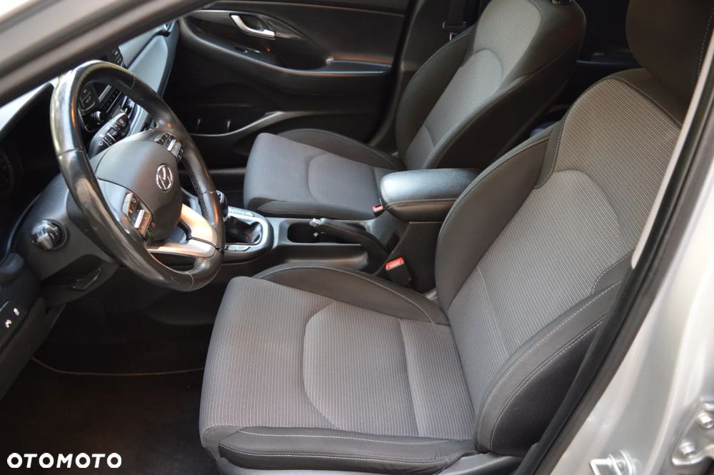 Hyundai i30 - 32