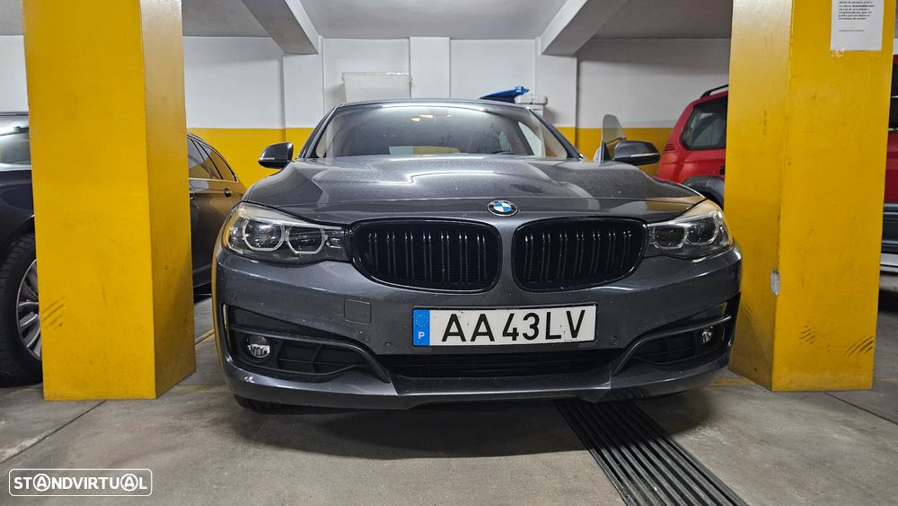 BMW 320 d Sport Line - 22