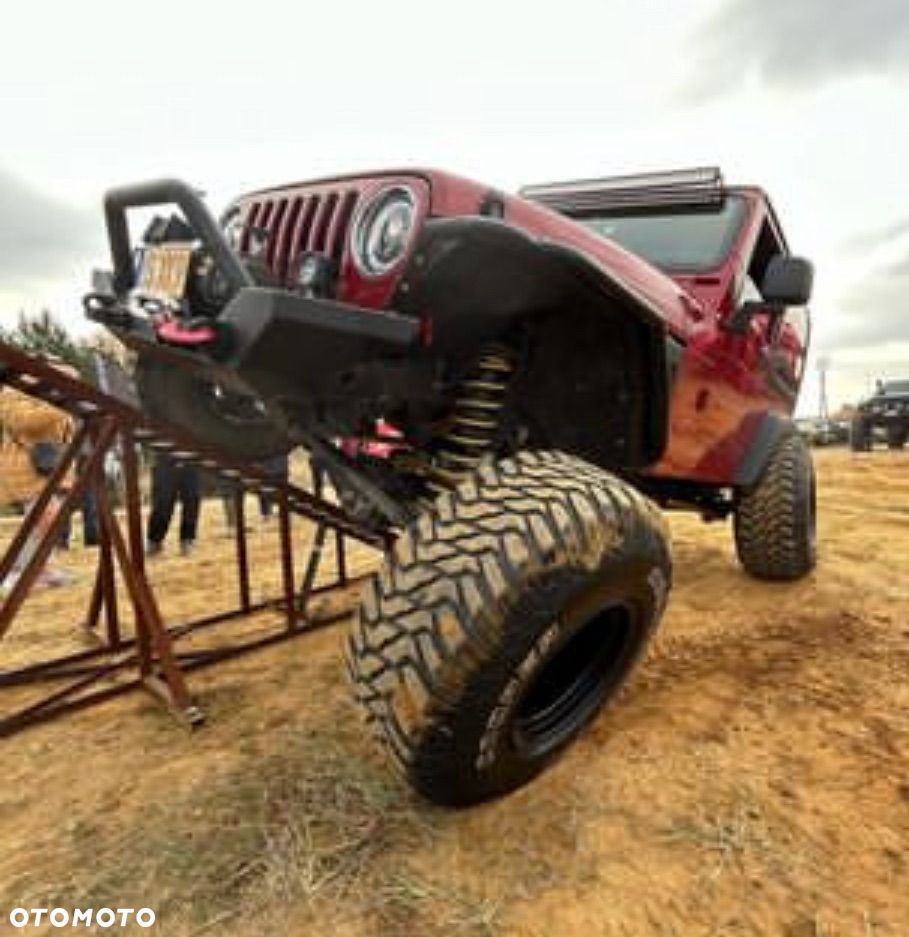 Jeep Wrangler - 20