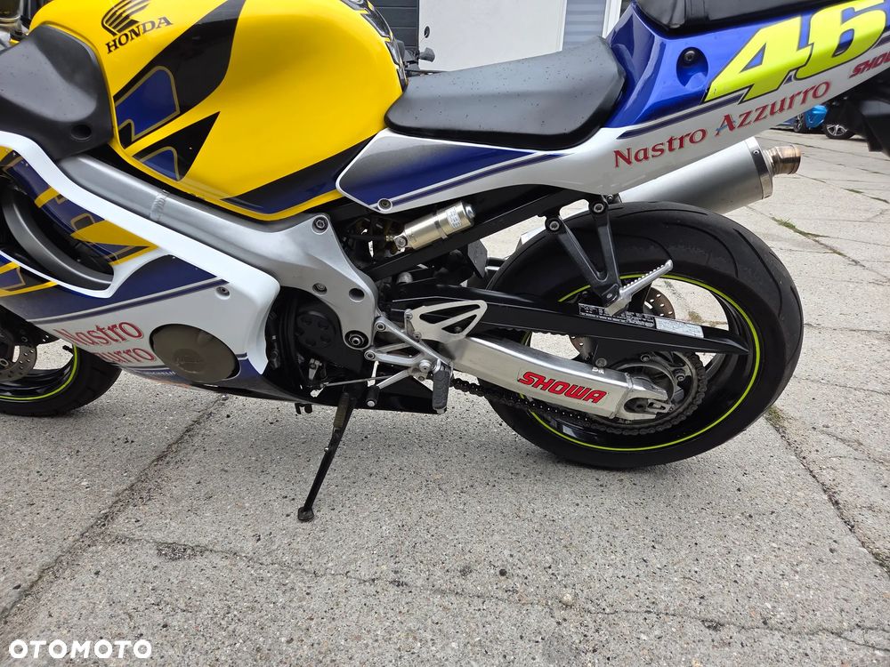 Honda CBR - 7
