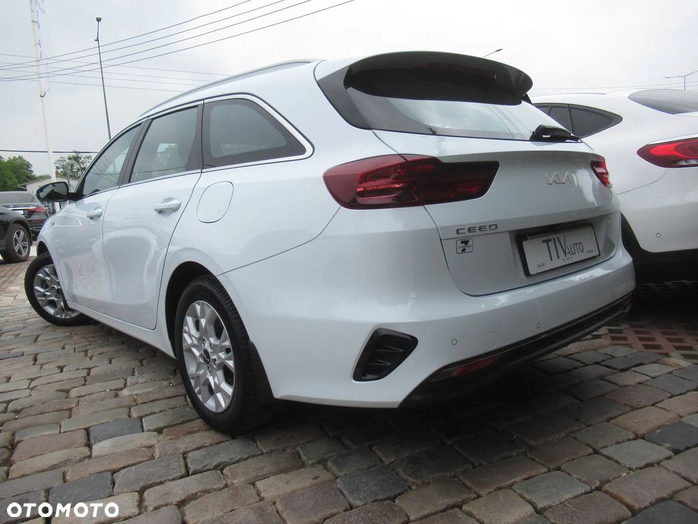 Kia Ceed 1.5 T-GDI M - 4