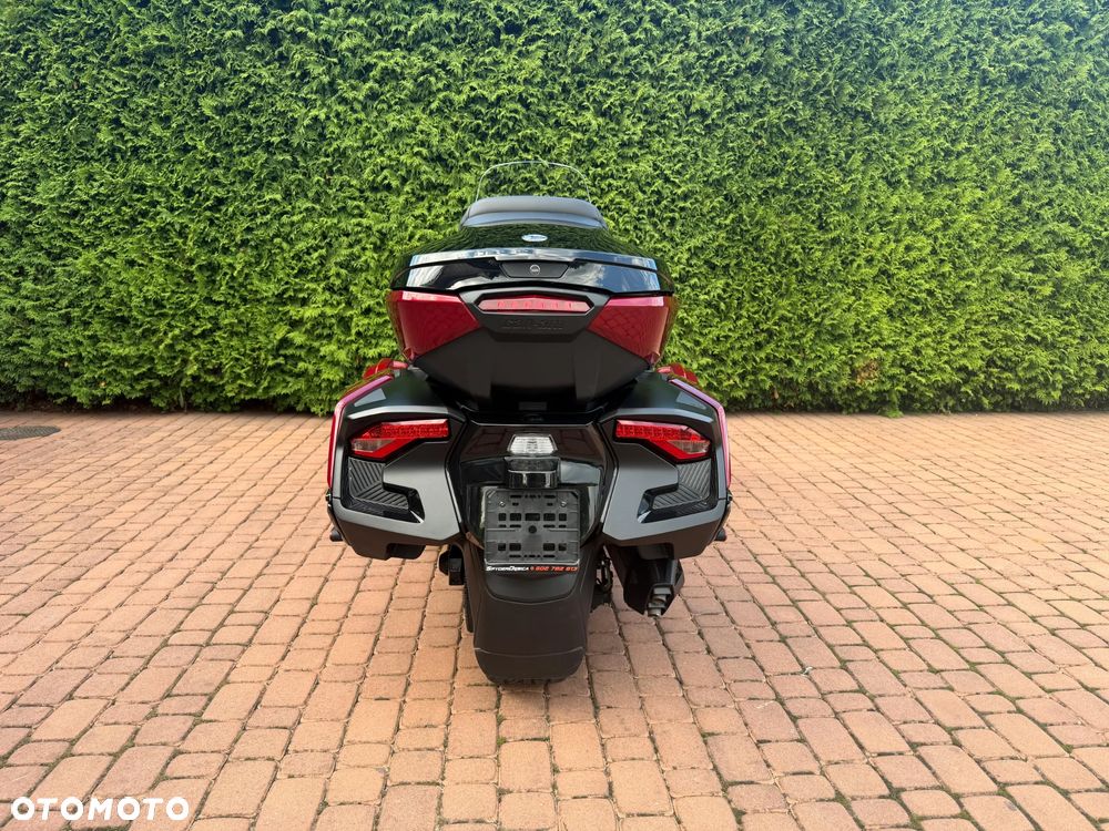 Can-Am Spyder - 6