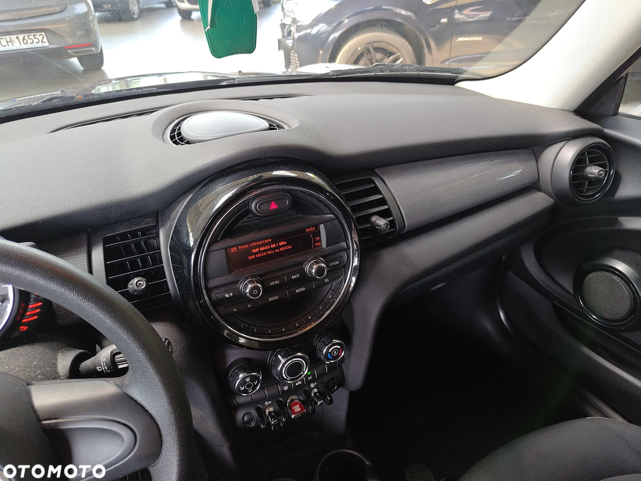 MINI Cooper Standard - 9