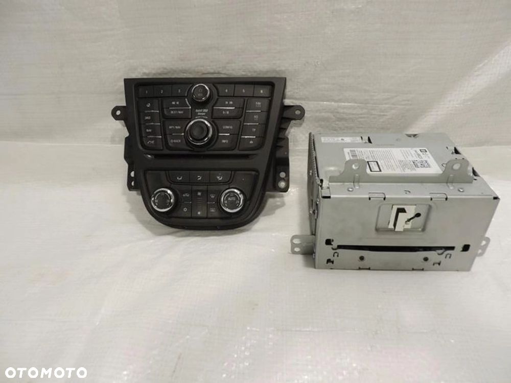 RADIO RADIOODTWARZACZ CD NAVI 950 OPEL MOKKA 84026623 42356784 1347405 - 1