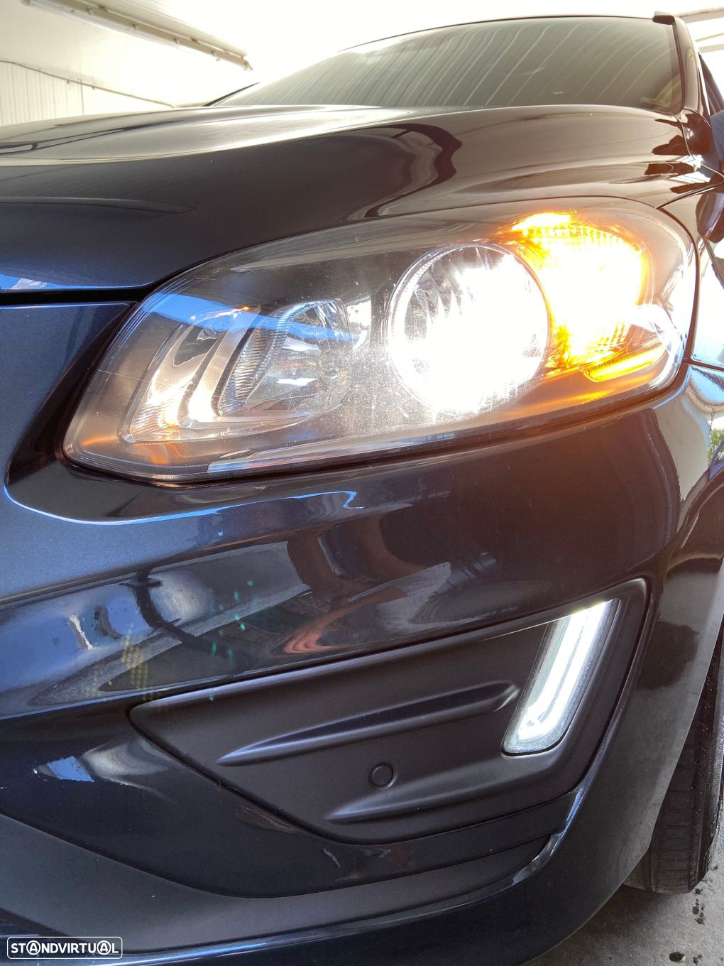 Volvo XC 60 2.0 D4 R-Design Momentum Geartronic - 30