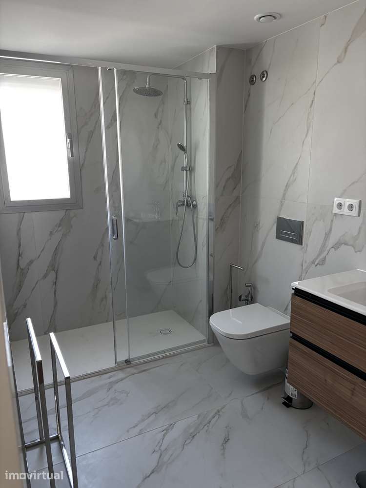 T1 Moderno com Ar Condicionado junto ao metro - Grande imagem: 3/9