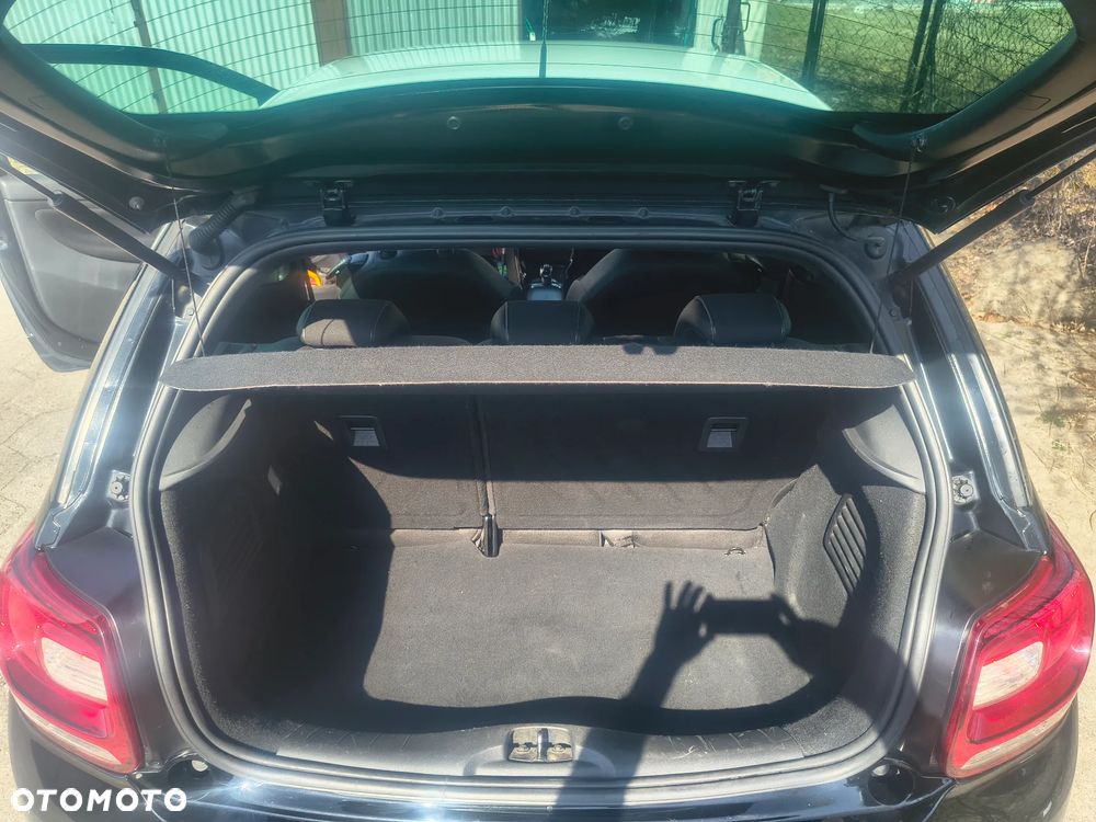 Citroën DS3 e-HDi 90 FAP SoChic - 11