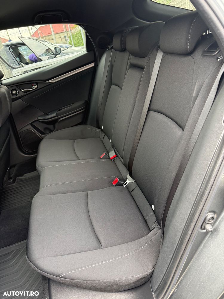 Honda Civic 1.5 VTEC Turbo CVT Sport Plus - 18