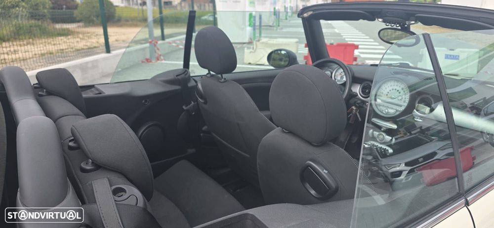 MINI Cabrio Cooper - 15