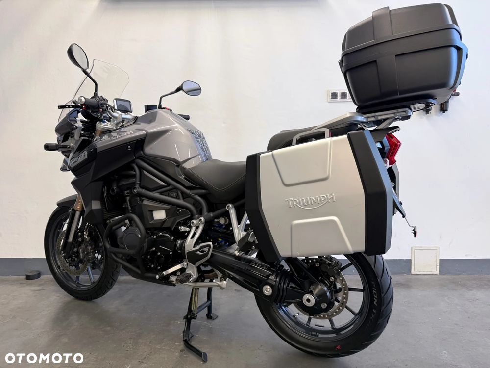 Triumph Tiger - 4