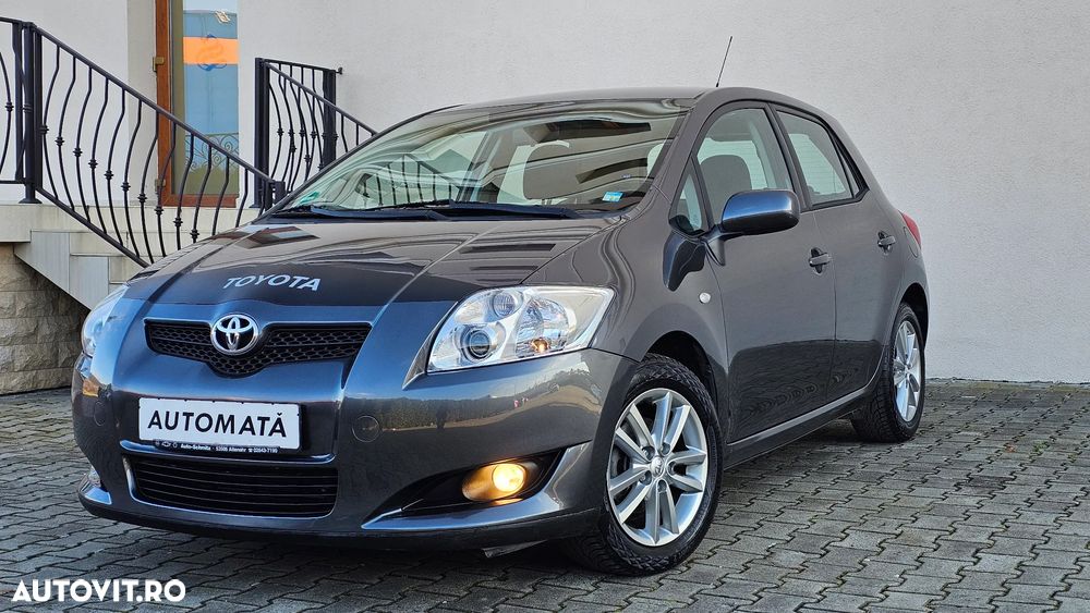 Toyota Auris 1.6 MultiMode Executive - 1